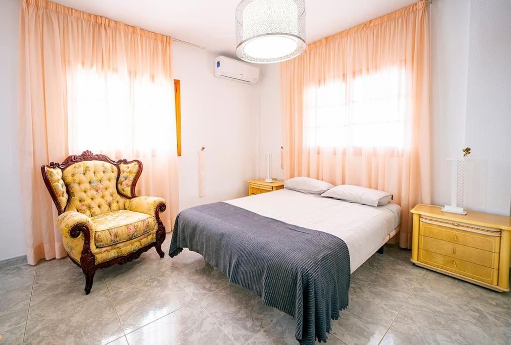 Villa Teram Alajero ภายนอก รูปภาพ