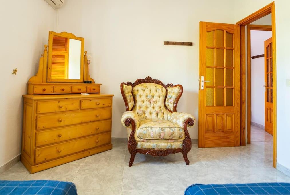 Villa Teram Alajero ภายนอก รูปภาพ