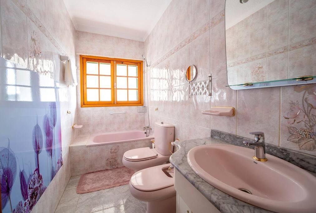 Villa Teram Alajero ภายนอก รูปภาพ